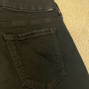 Mother the looker ankle fray black jean size 29